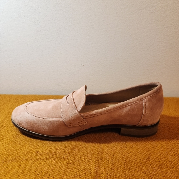 Womens Clarks Trish Rose Penny Loafer - Picture 6 of 10